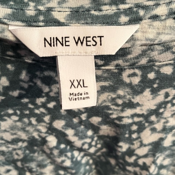 Nine West Slubbed Tulip Sleeve Tee - Sage Animal - Picture 3 of 5